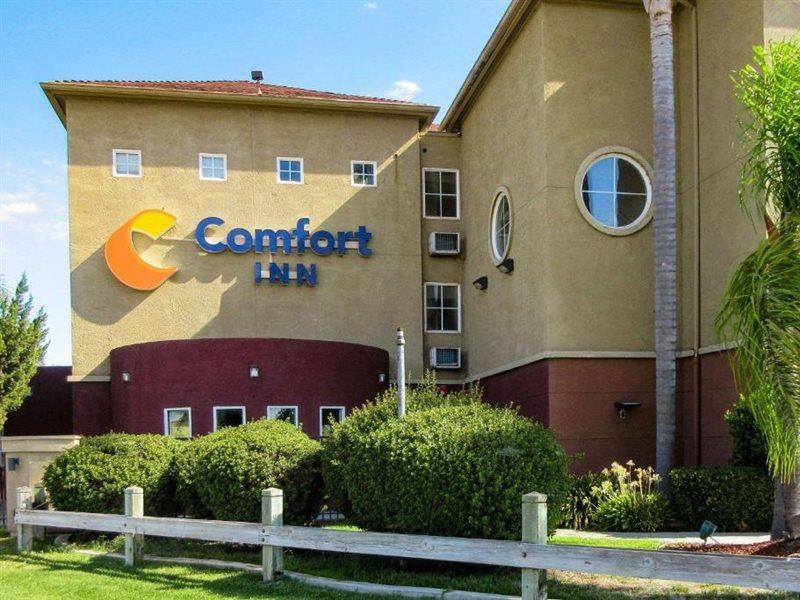 Comfort Inn Lathrop Stockton Airport Buitenkant foto