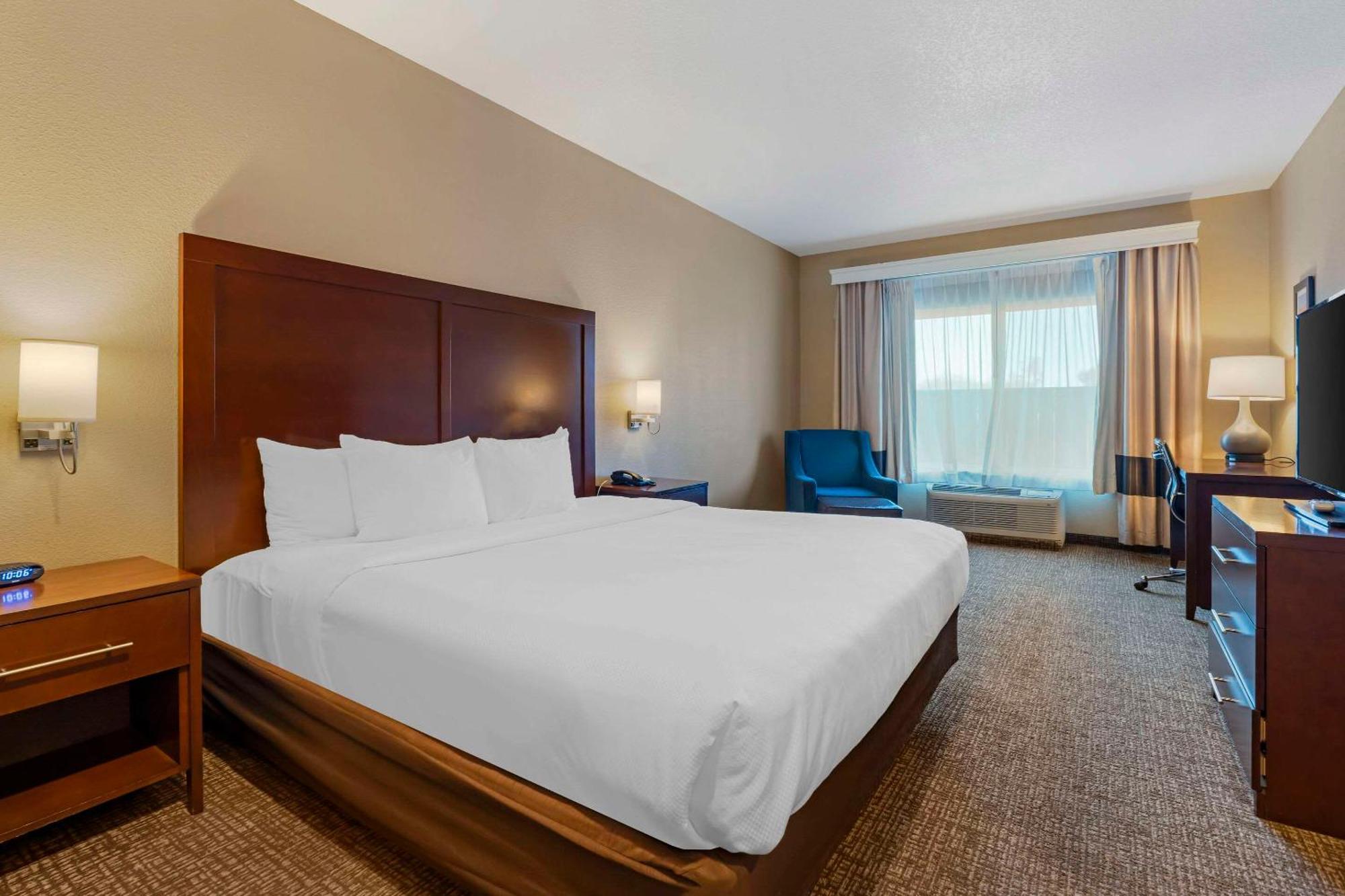 Comfort Inn Lathrop Stockton Airport Buitenkant foto