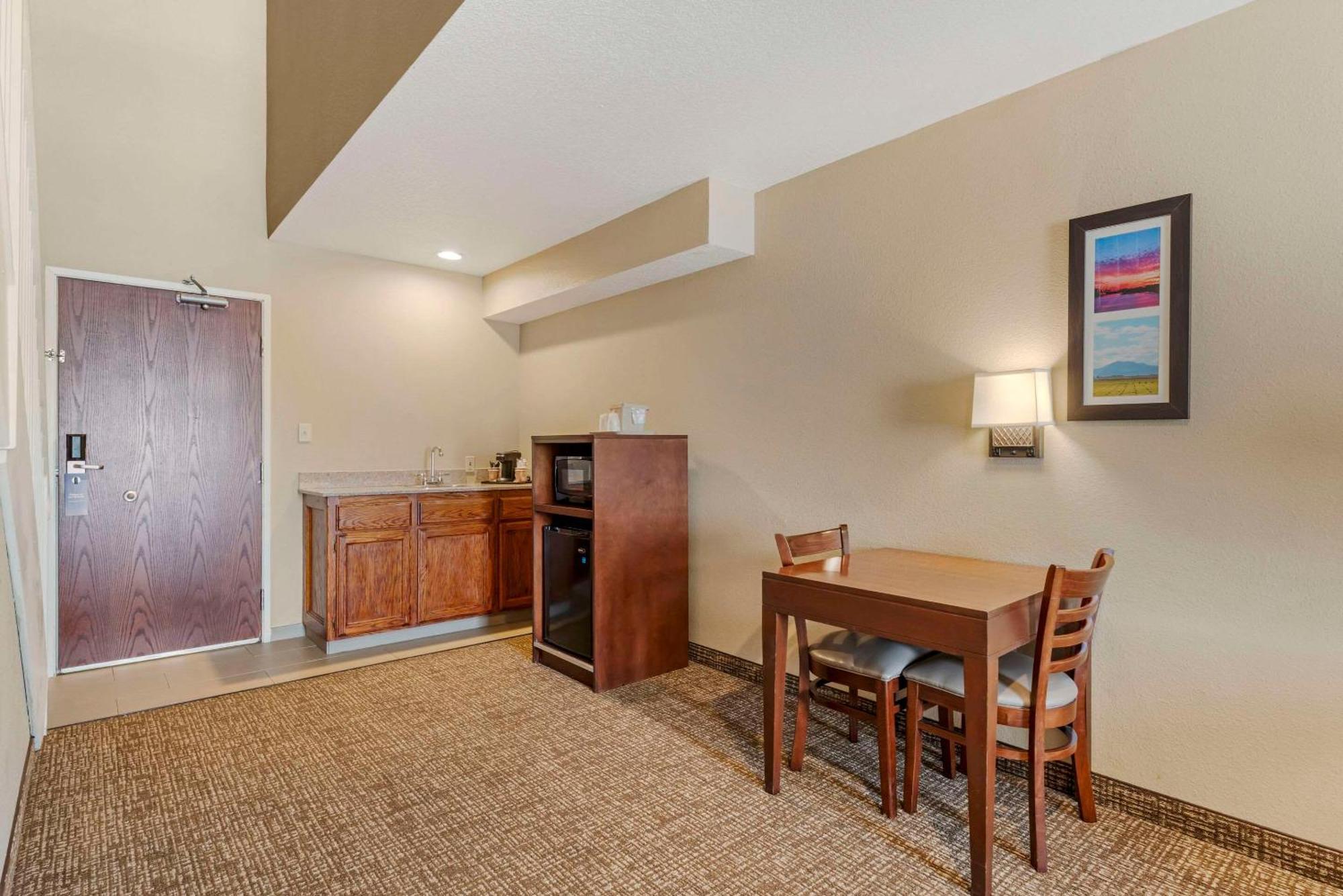 Comfort Inn Lathrop Stockton Airport Buitenkant foto