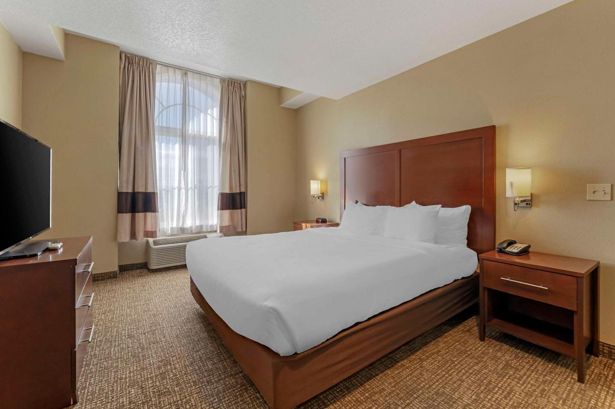 Comfort Inn Lathrop Stockton Airport Buitenkant foto