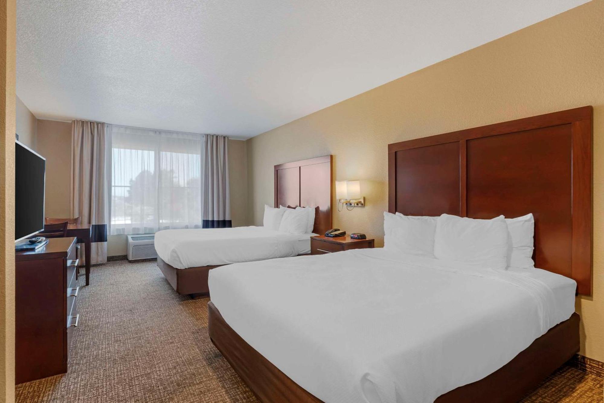 Comfort Inn Lathrop Stockton Airport Buitenkant foto